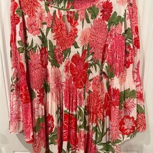 Vibrant Floral A-Line blouse in Red and Green y2K loose fit flare sleeve